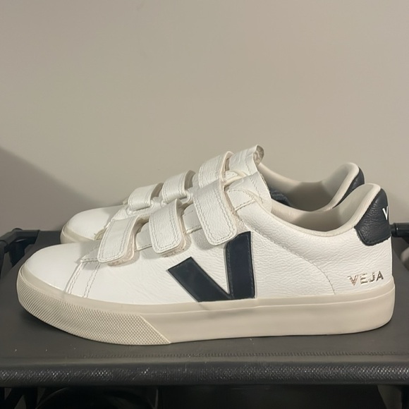 VEJA Velcro Sneakers - Picture 3 of 8